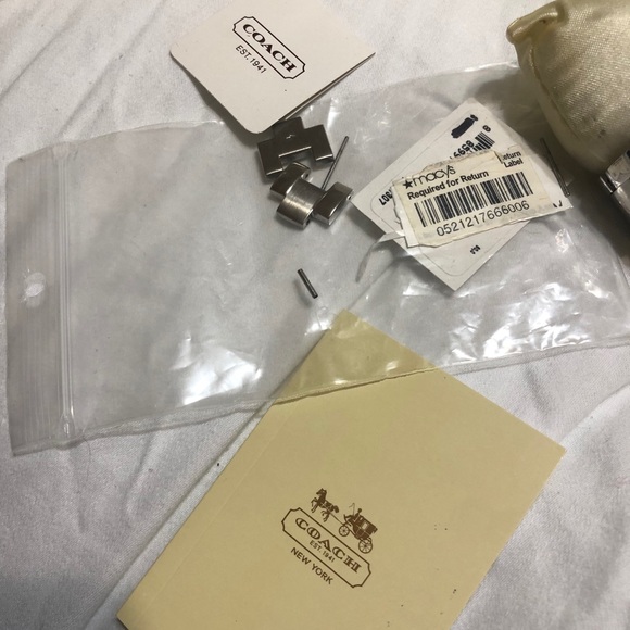 Coach watch - Picture 3 of 4